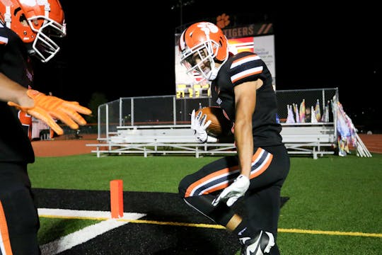Balanced offensive attack leads Elkin...