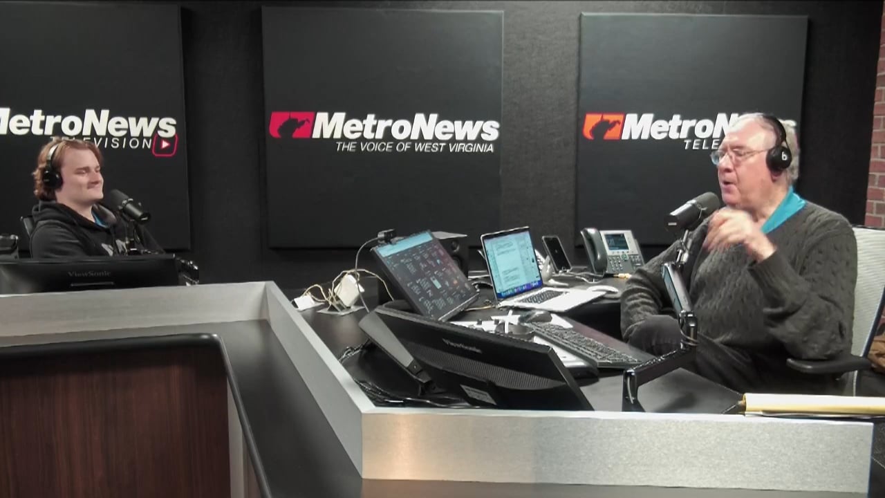 Dave Coop and Ryan talk about college bball scandle