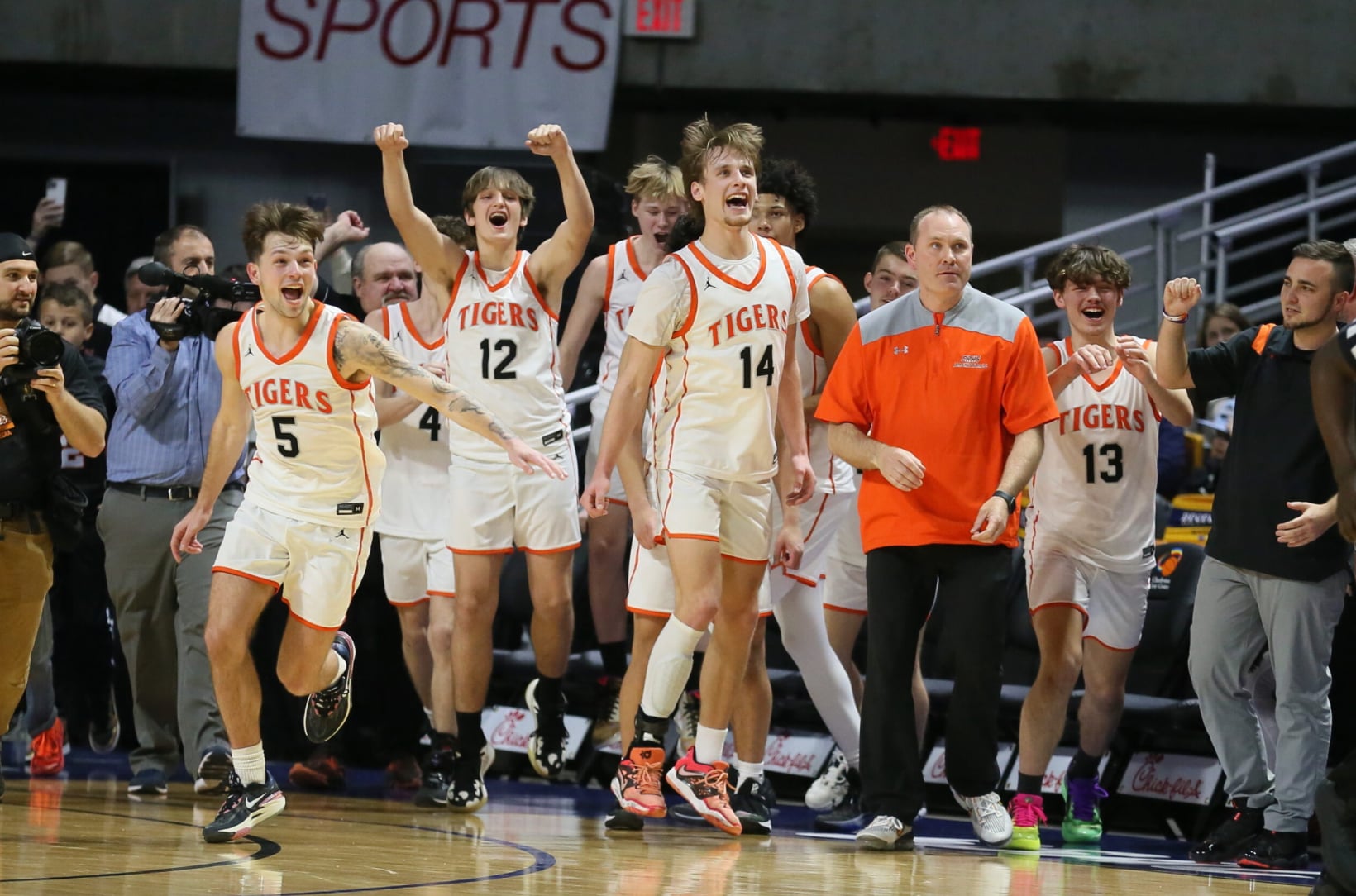AA Chip (Boys 2023) - Chapmanville vs. Charleston Catholic