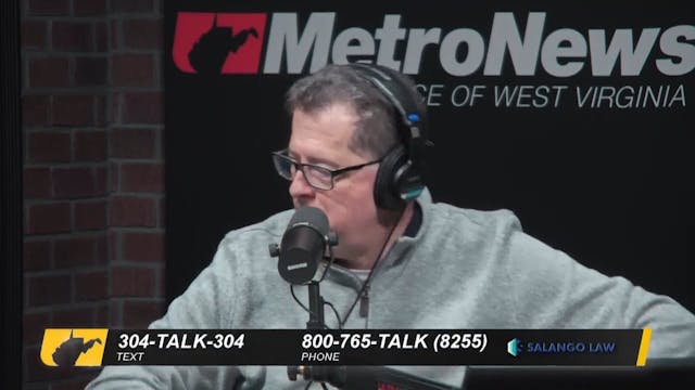 Dave talks with Clendenin Mayor Kay S...