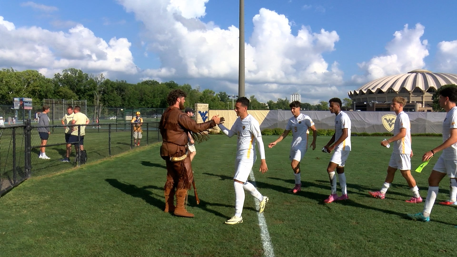 Pozos hat trick leads No. 16 WVU to season-opening 5-2 win over Manhattan