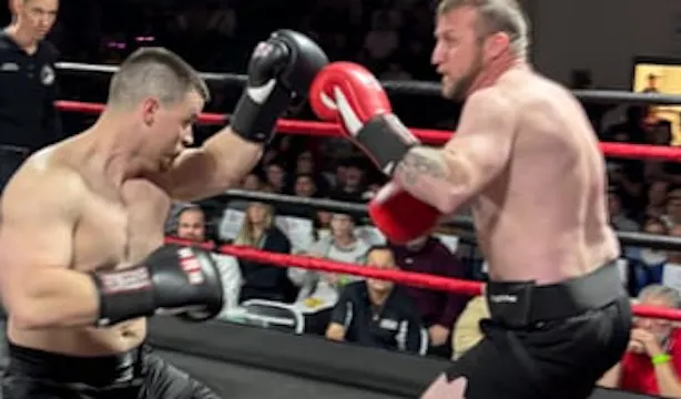 Featured Fight: Brenden Hott vs. Aaro...