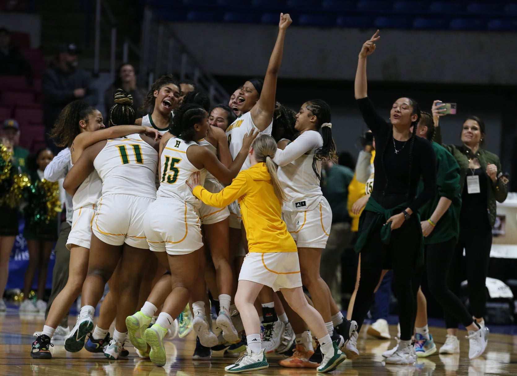 AAAA Chip (Girls 2022): Huntington vs. Morgantown