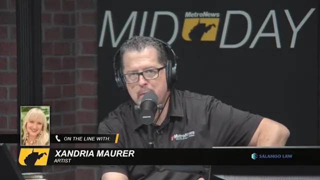 Xandria Maurer talks about painting t...