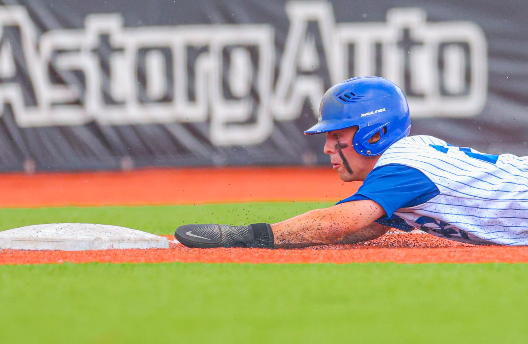 Ripley rolls past Winfield, 10-0 in the Class AAA semifinals