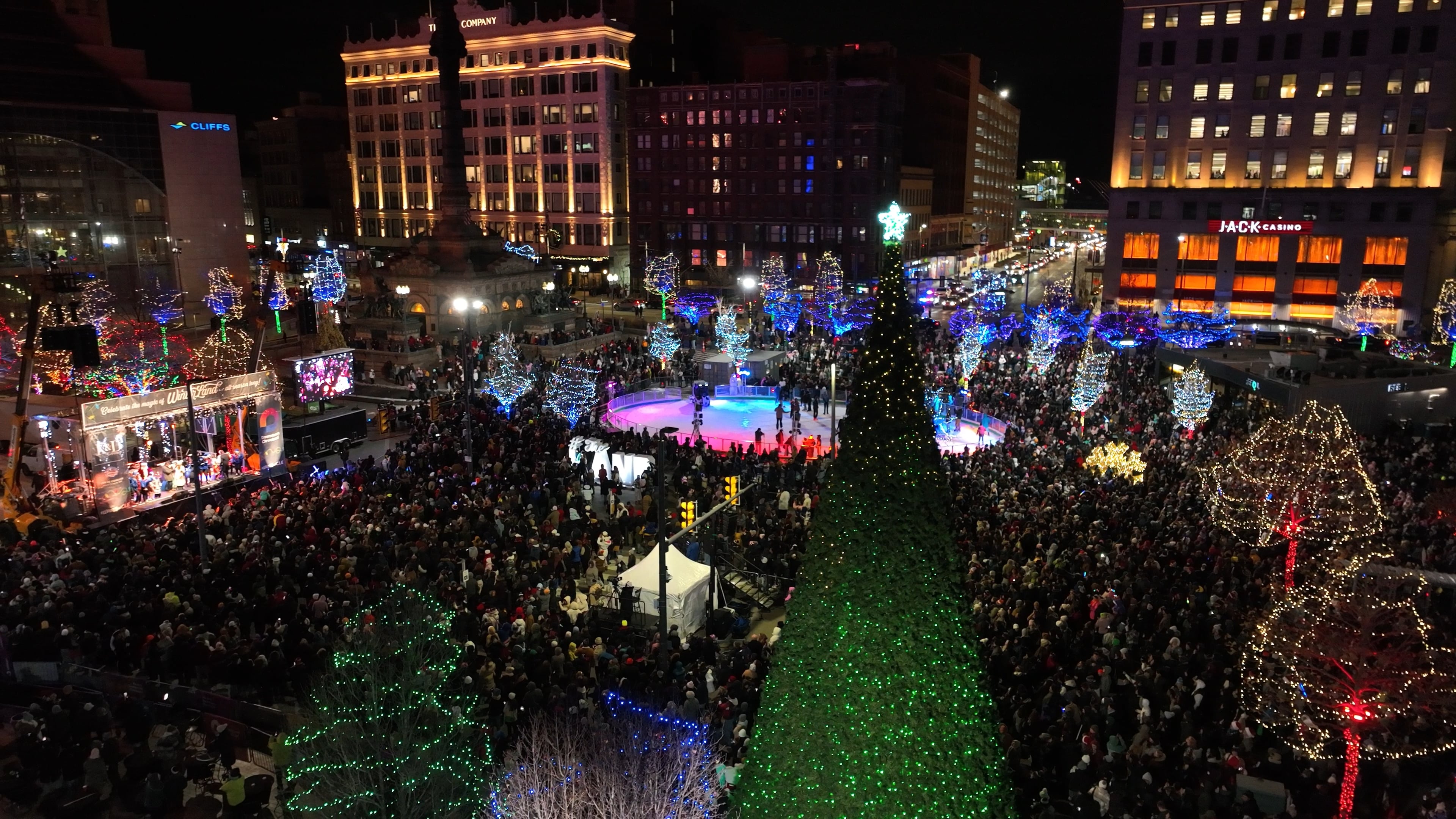 WinterLand 2024_Public Square_NOV24_FLT40636.MOV