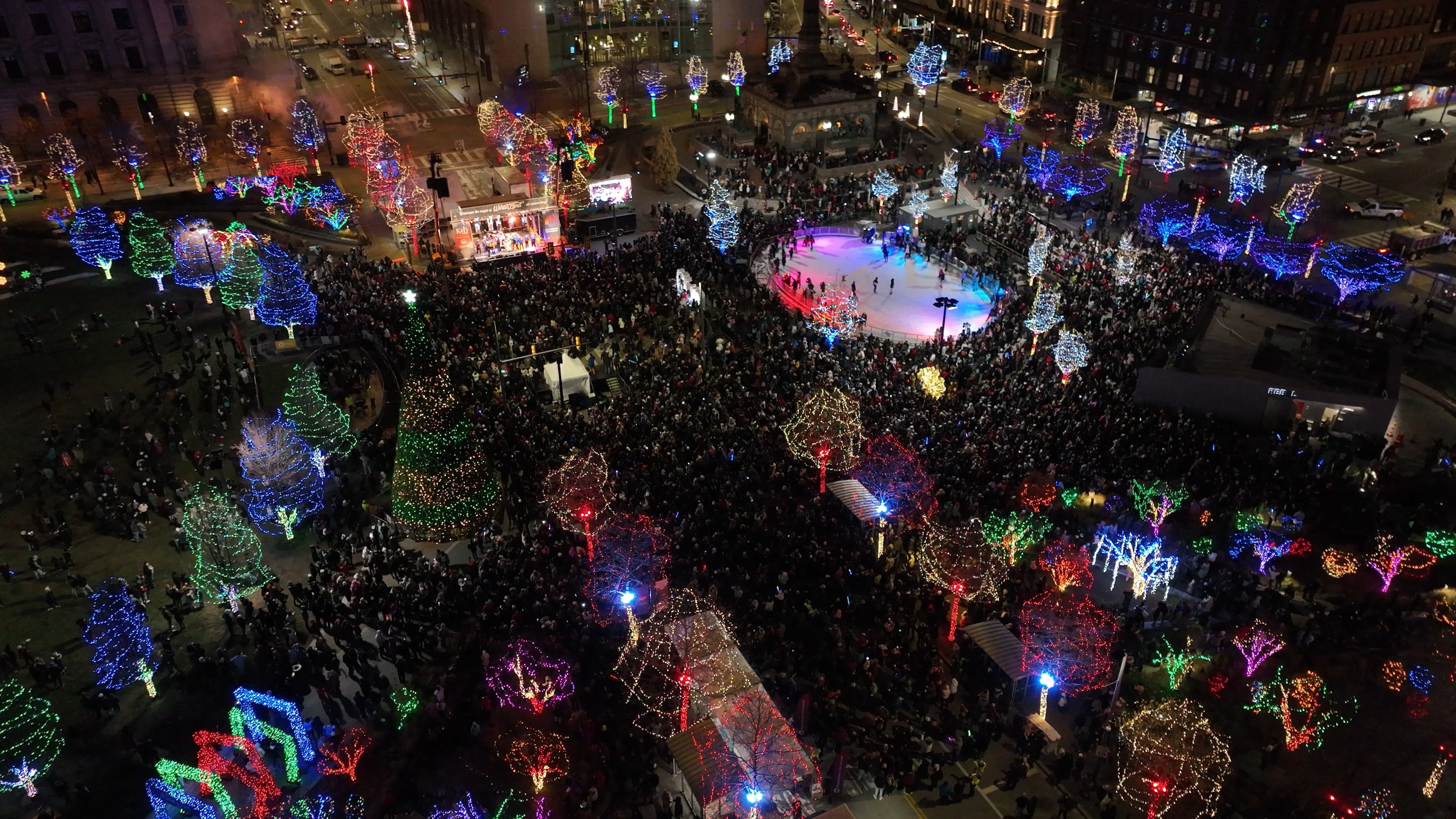 WinterLand 2024_Public Square_NOV24_FLT40631.MOV