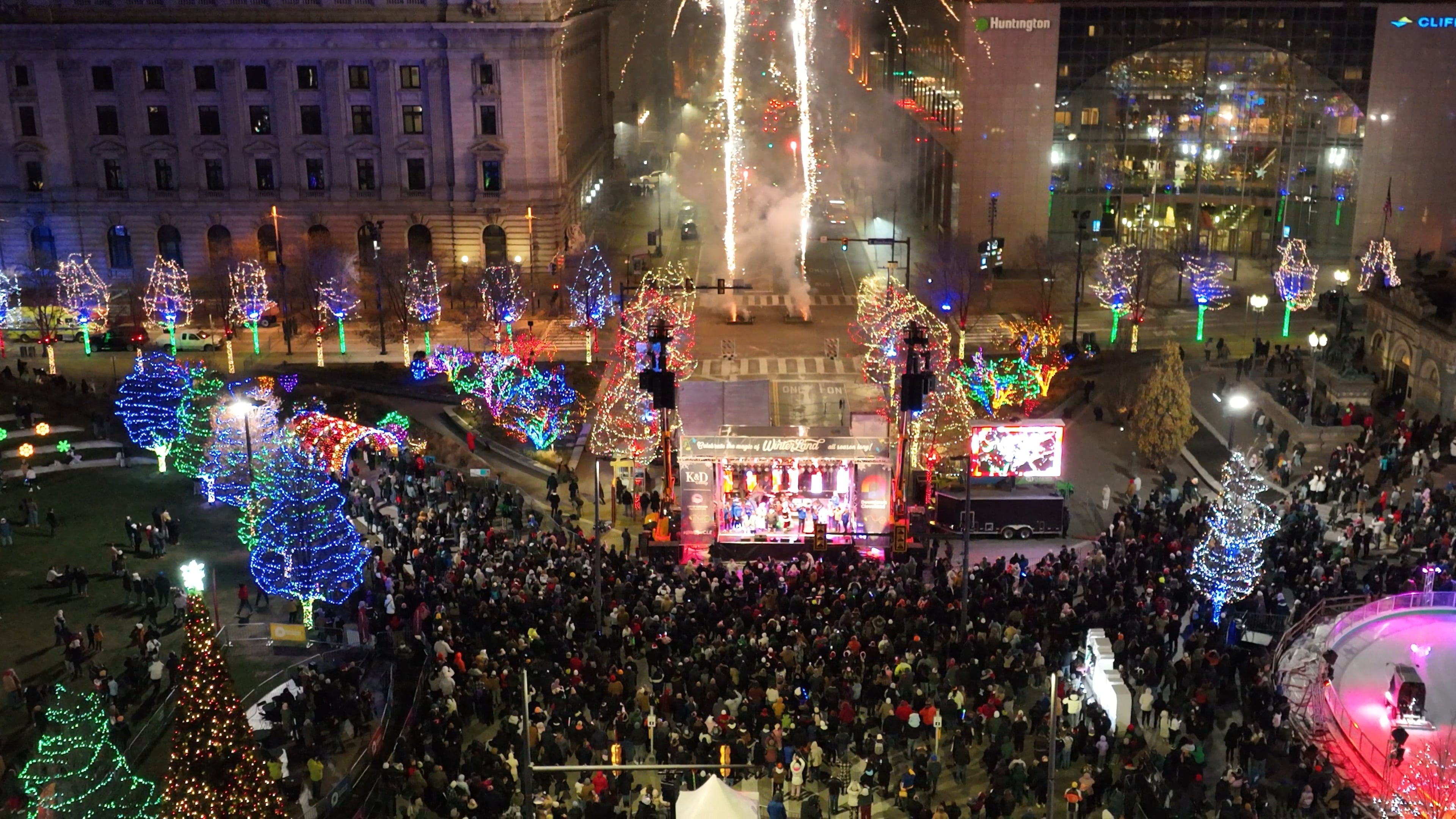 WinterLand 2024_Public Square_NOV24_FLT40665.MOV