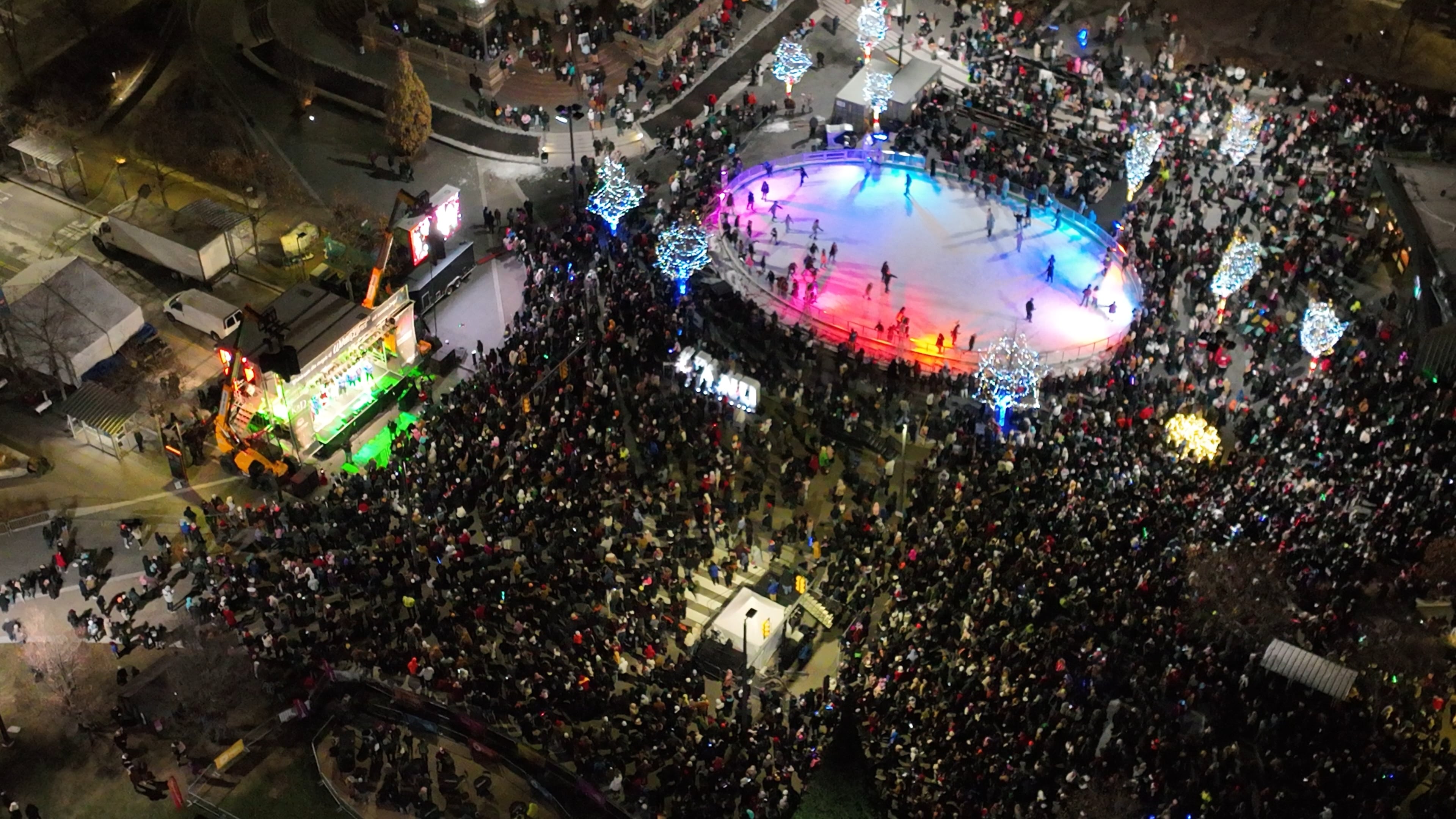 WinterLand 2024_Public Square_NOV24_FLT40612.MOV