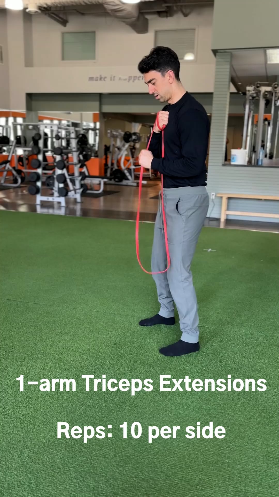 1-arm band triceps extensions