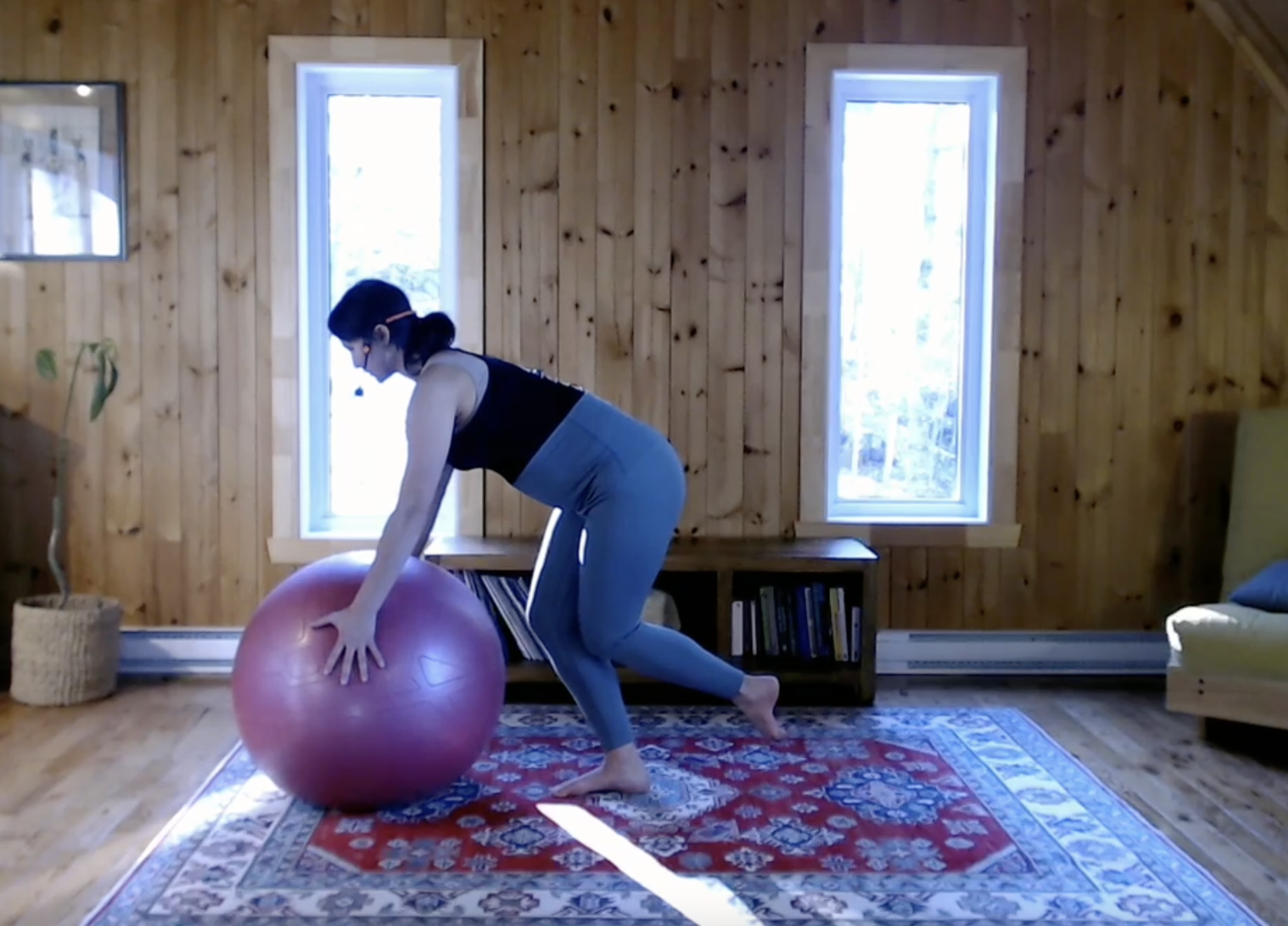 Prénatal | Stabilité et ouverture du bas du corps avec ballon
