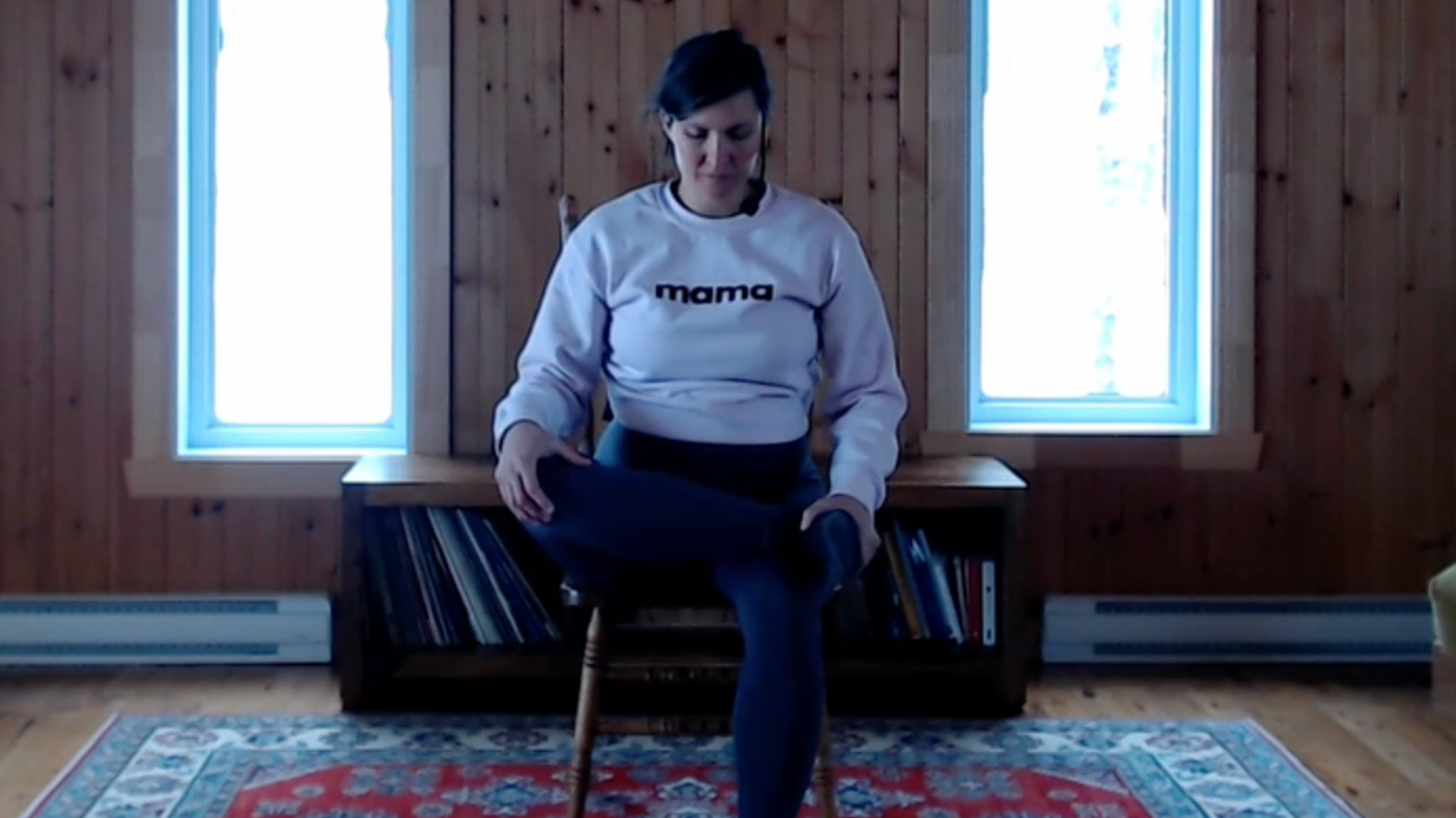 Prénatal | Étirements sur chaise