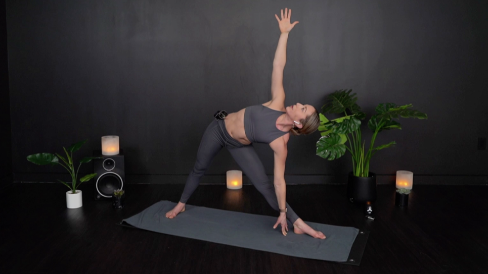 POWER VINYASA WITH ELISE P