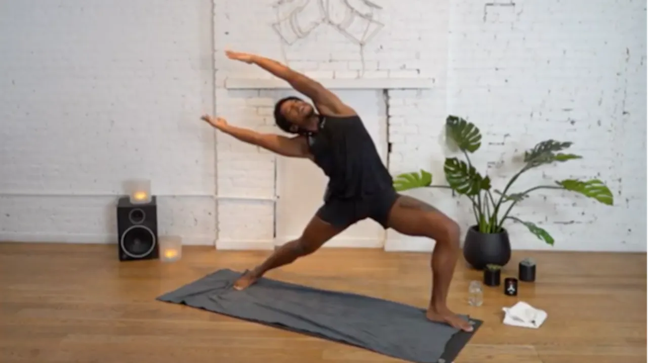 POWER VINYASA WITH AUGUST - Y7 STUDIO