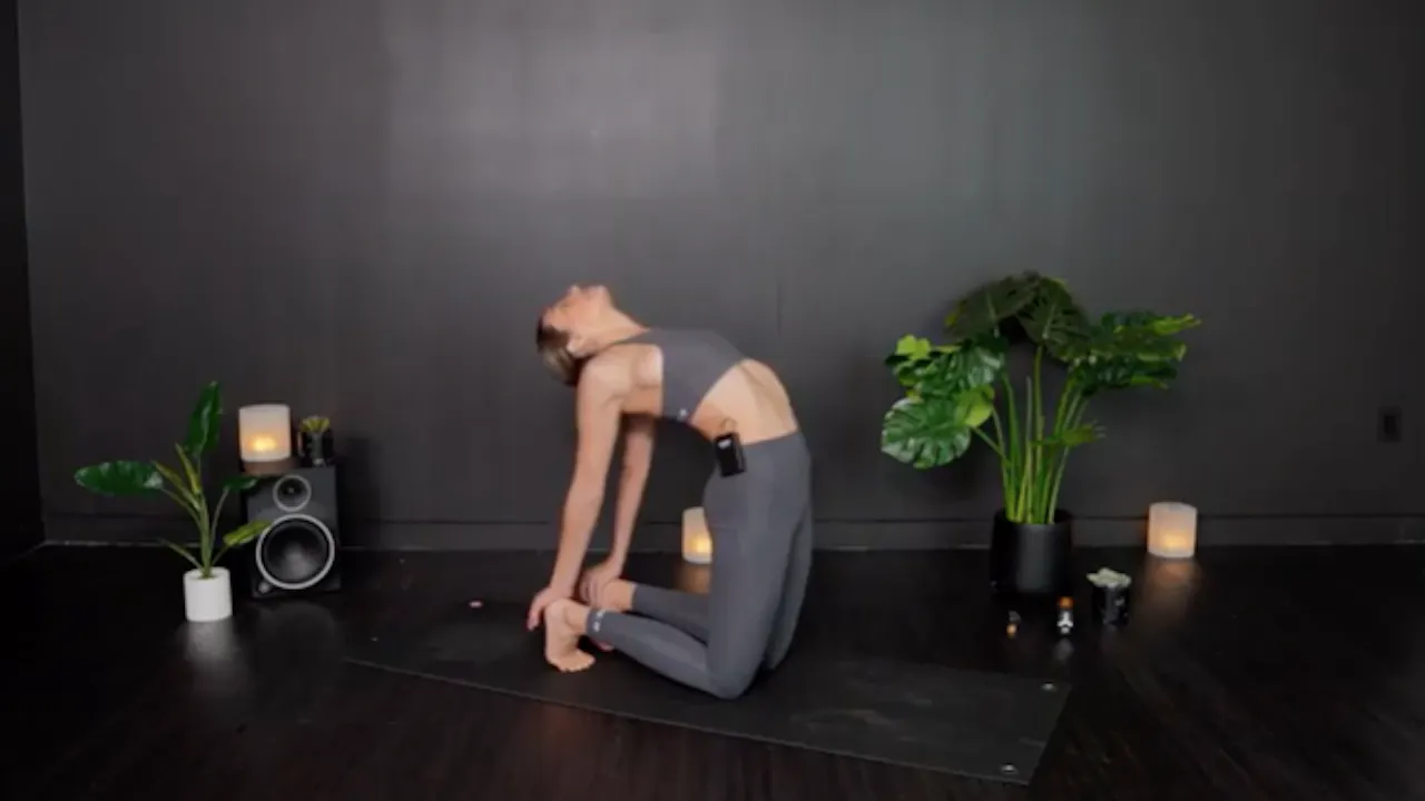 POWER VINYASA WITH LEORA M - Y7 STUDIO