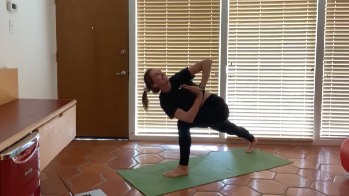 LIVE: WEFLOWHARD® VINYASA WITH BEE C