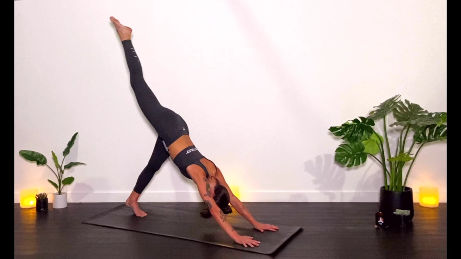 WEFLOWHARD® VINYASA WITH SARAH BESS H