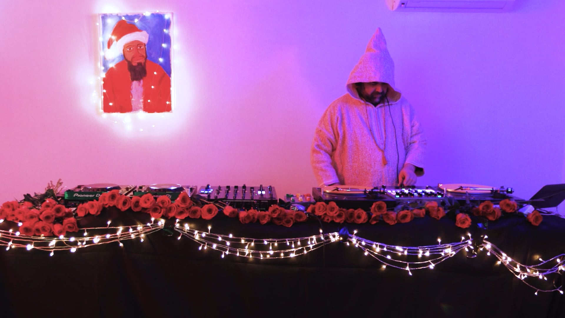 yasiin bey presents MONEY CHRISTMAS FINAL