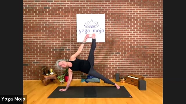 Yoga-Mojo - Stretch & Strength - Be Still - Triangle Pose