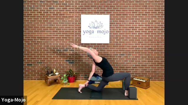 Yoga-Mojo - Stretch & Strength - Hanuman & Anjana - Low Lunge