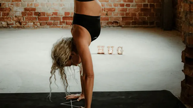 YOGA FOR HANDSTANDS | GR