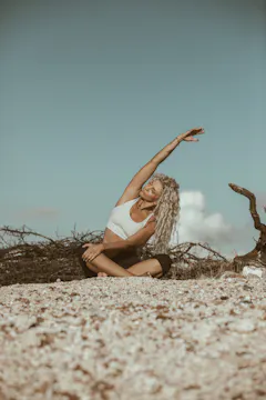 AWAKEN YOUR BODY | YOGA FLOW | EN