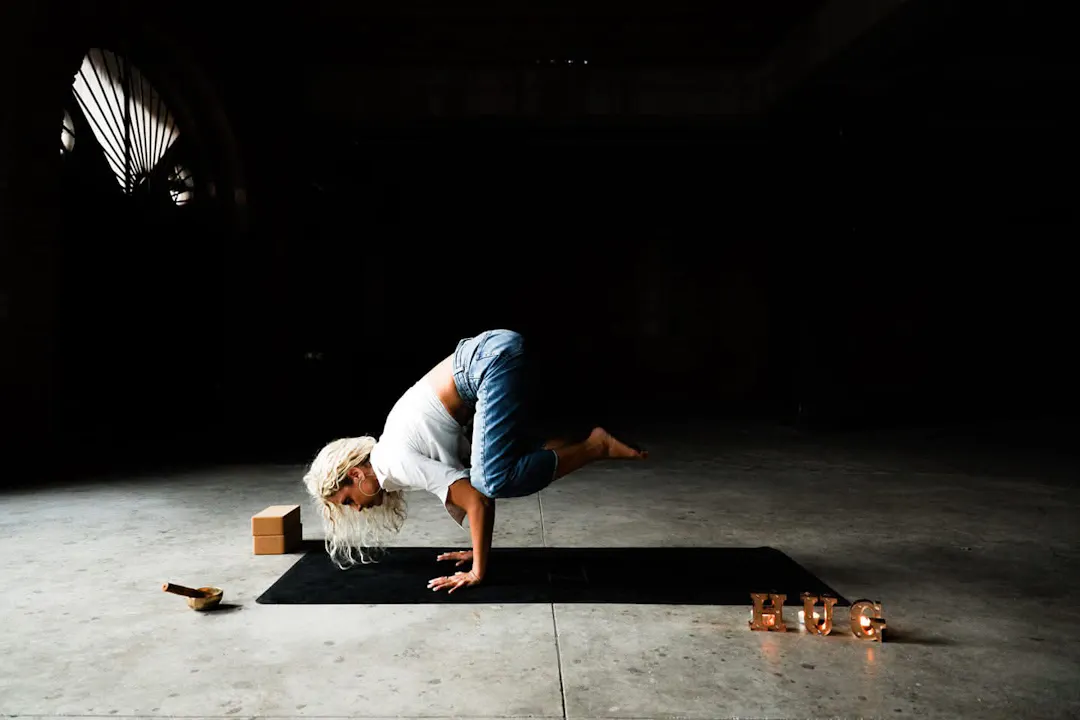 HANDSTAND YOGA FLOW | GR