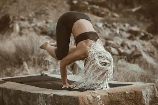 DYNAMIC YOGA FLOW | EN