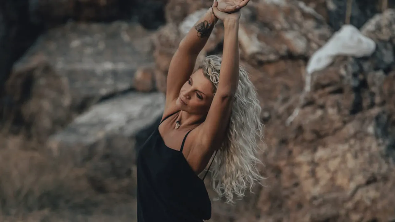 DEEP STRETCH YOGA | GR