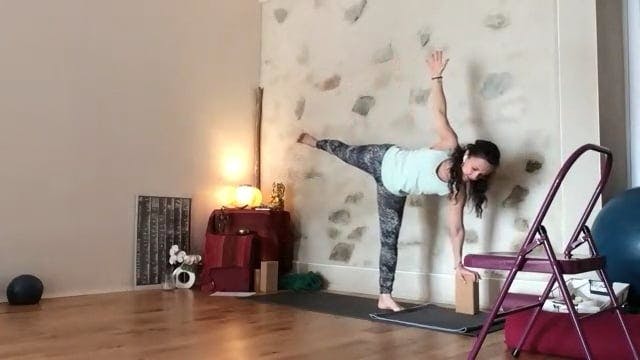 Yoga les bases - 1h � 2024-03-11
