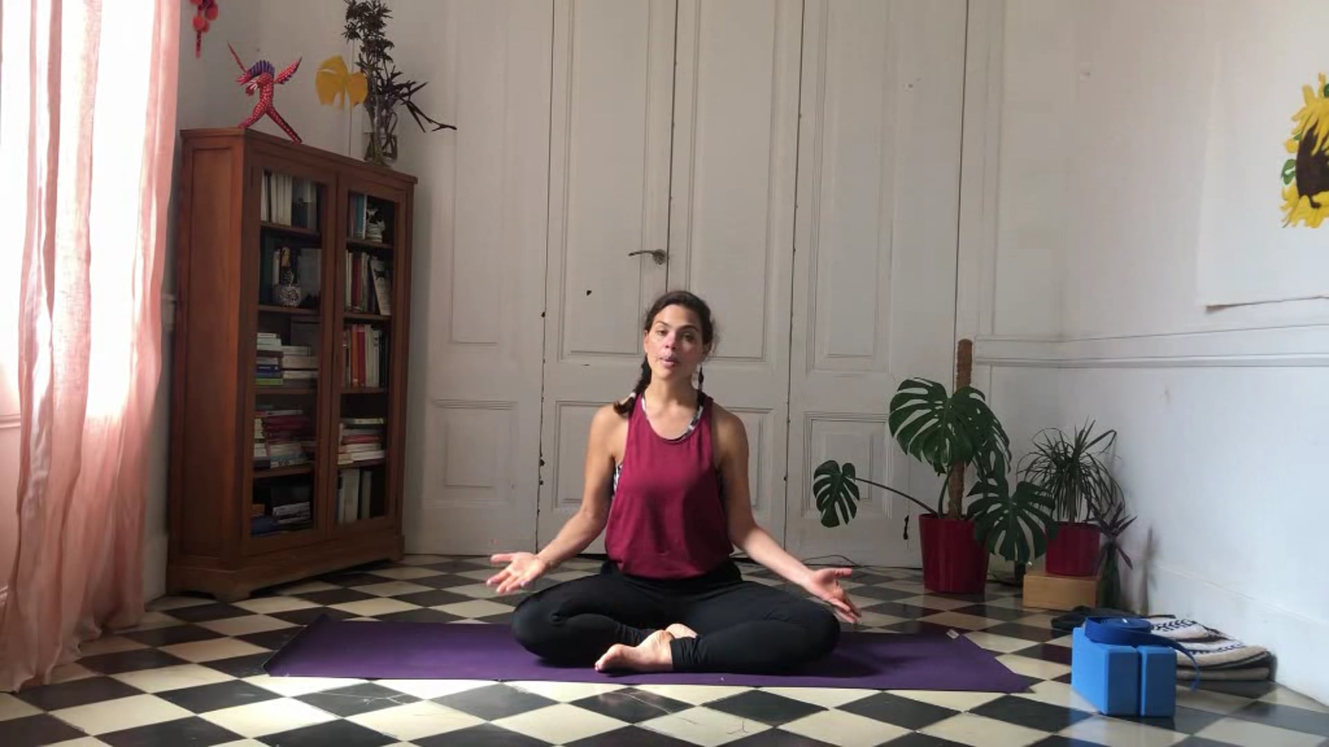 Vinyasa Suave de Enraizamiento Solar