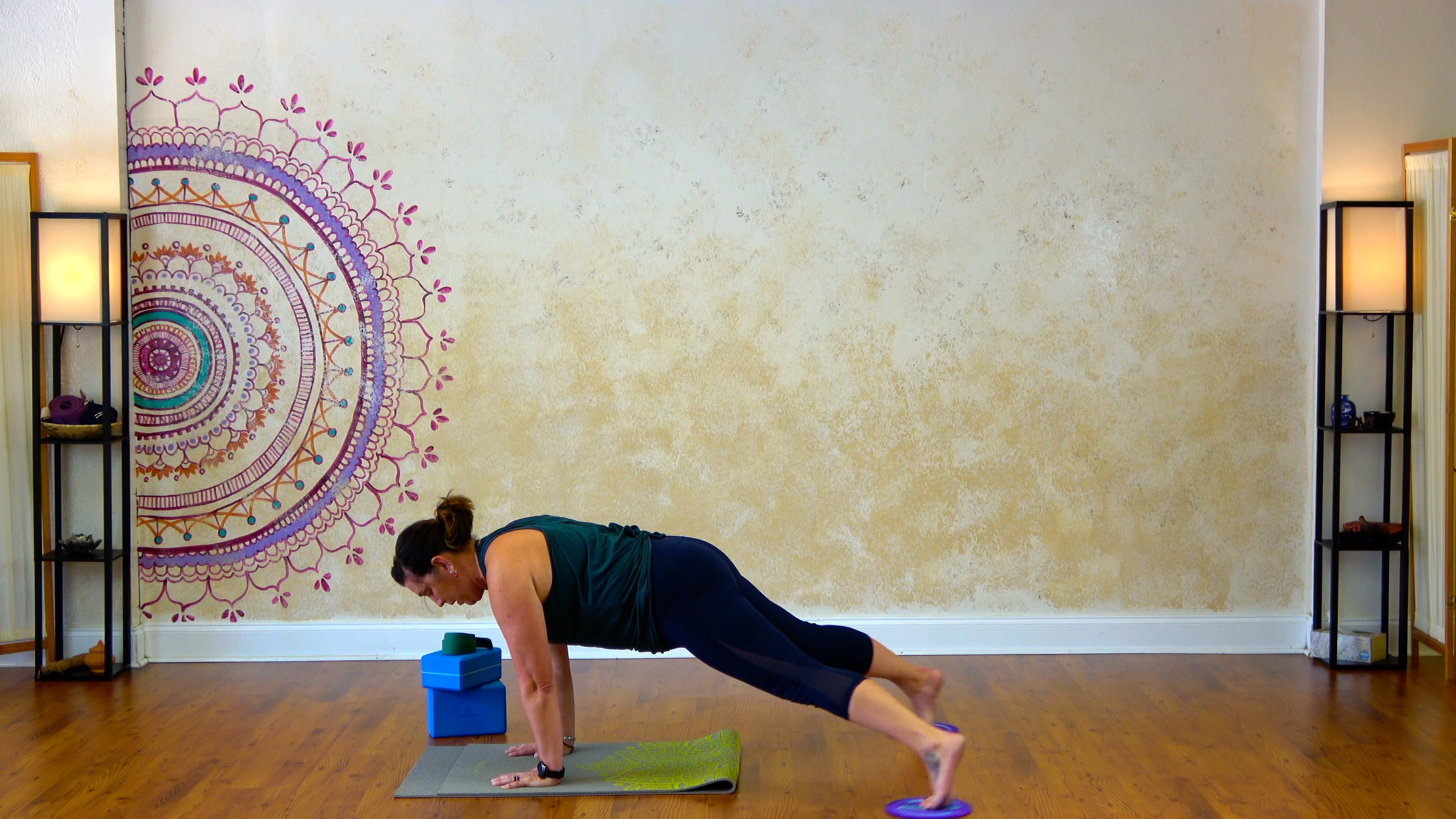 Quick Core with Paper Plate Gliders - 10 Minutes
