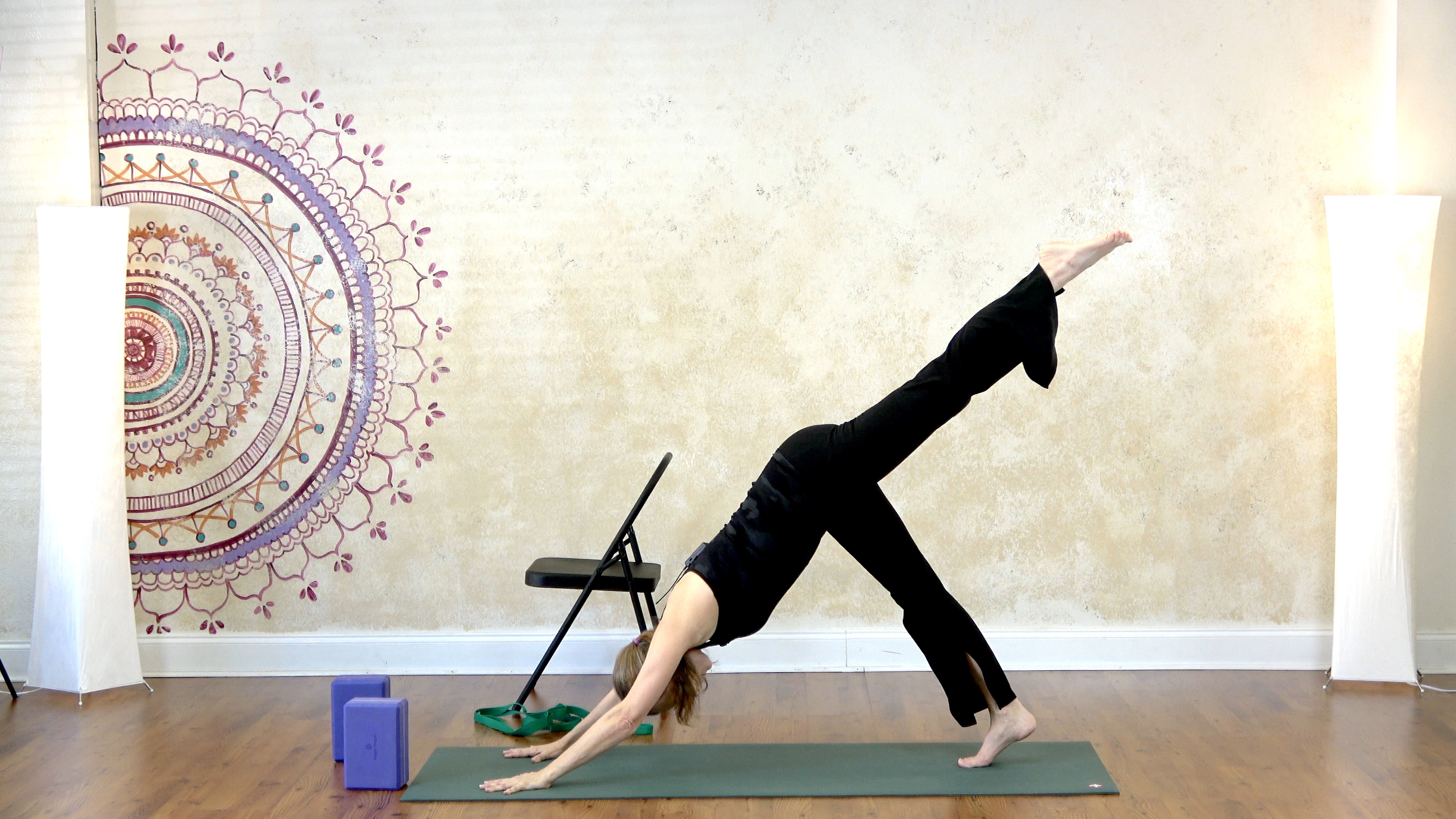 Shoulder Stretches & Hip Opening Flow with Becca - 30 min