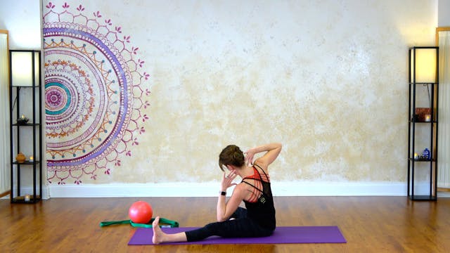 Seated Core Work with a Stretch - 15 ...