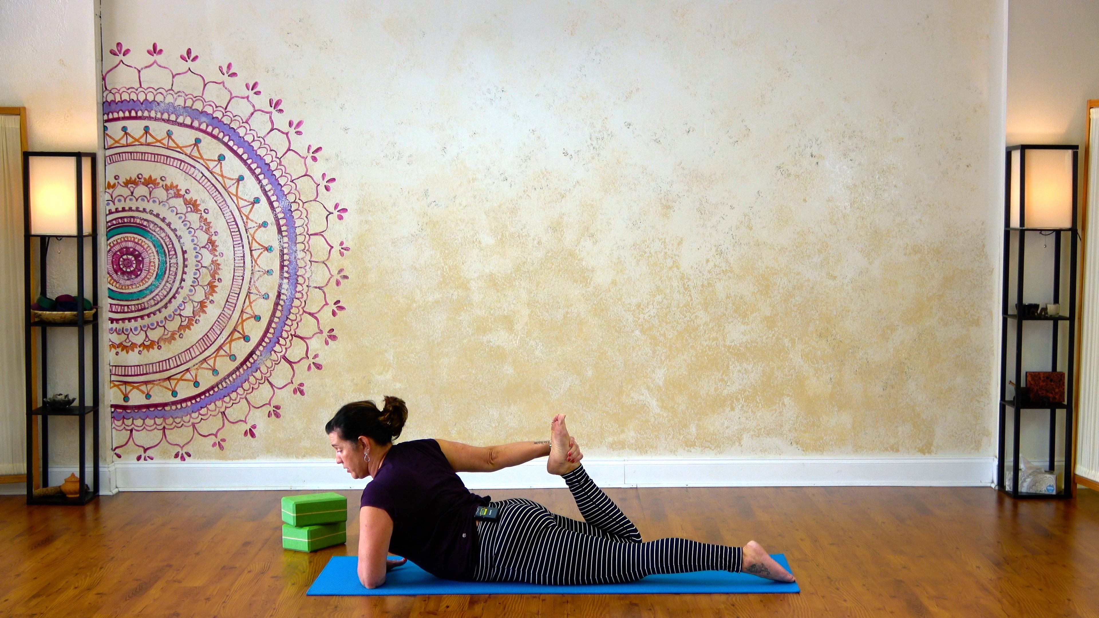 Deep Stretch - Hips, Quads, Shoulders - 18 Minutes