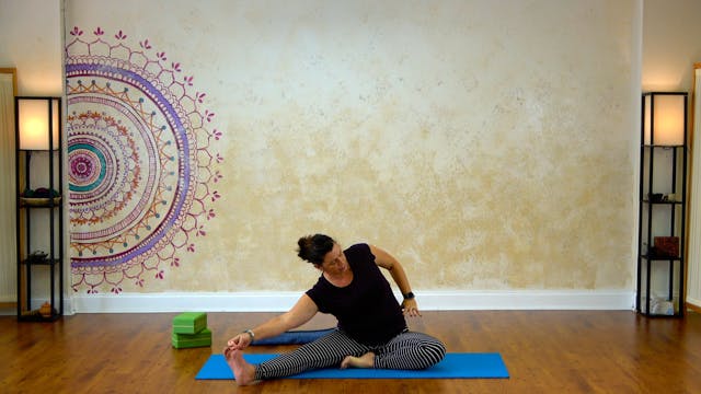 Hip and Hamstring Stretches - 15 Minutes