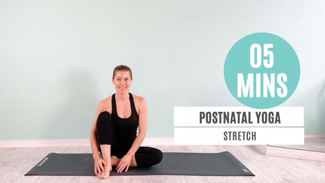 5 Minute Postnatal Yoga Stretch | Jamie 
