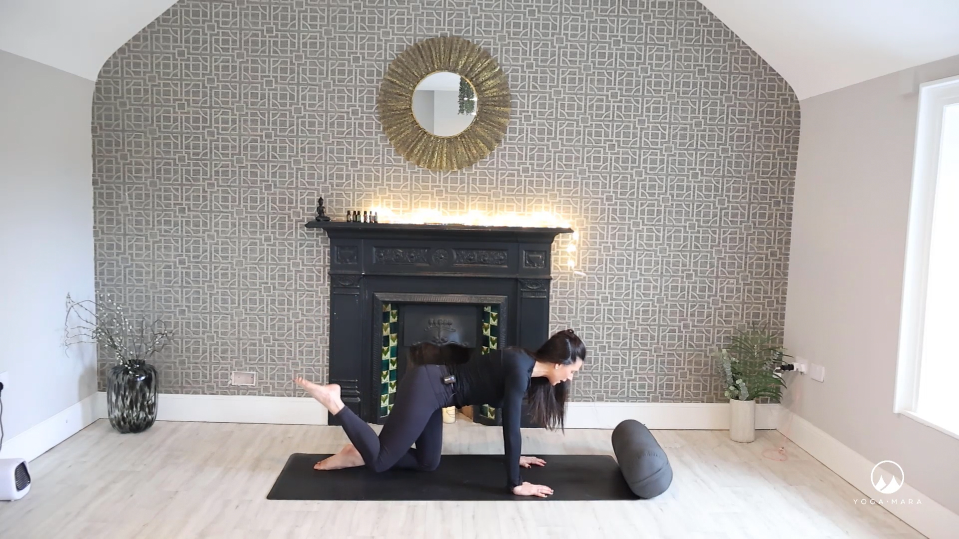 Gentle YogaLates Flow (Pregnancy Friendly)