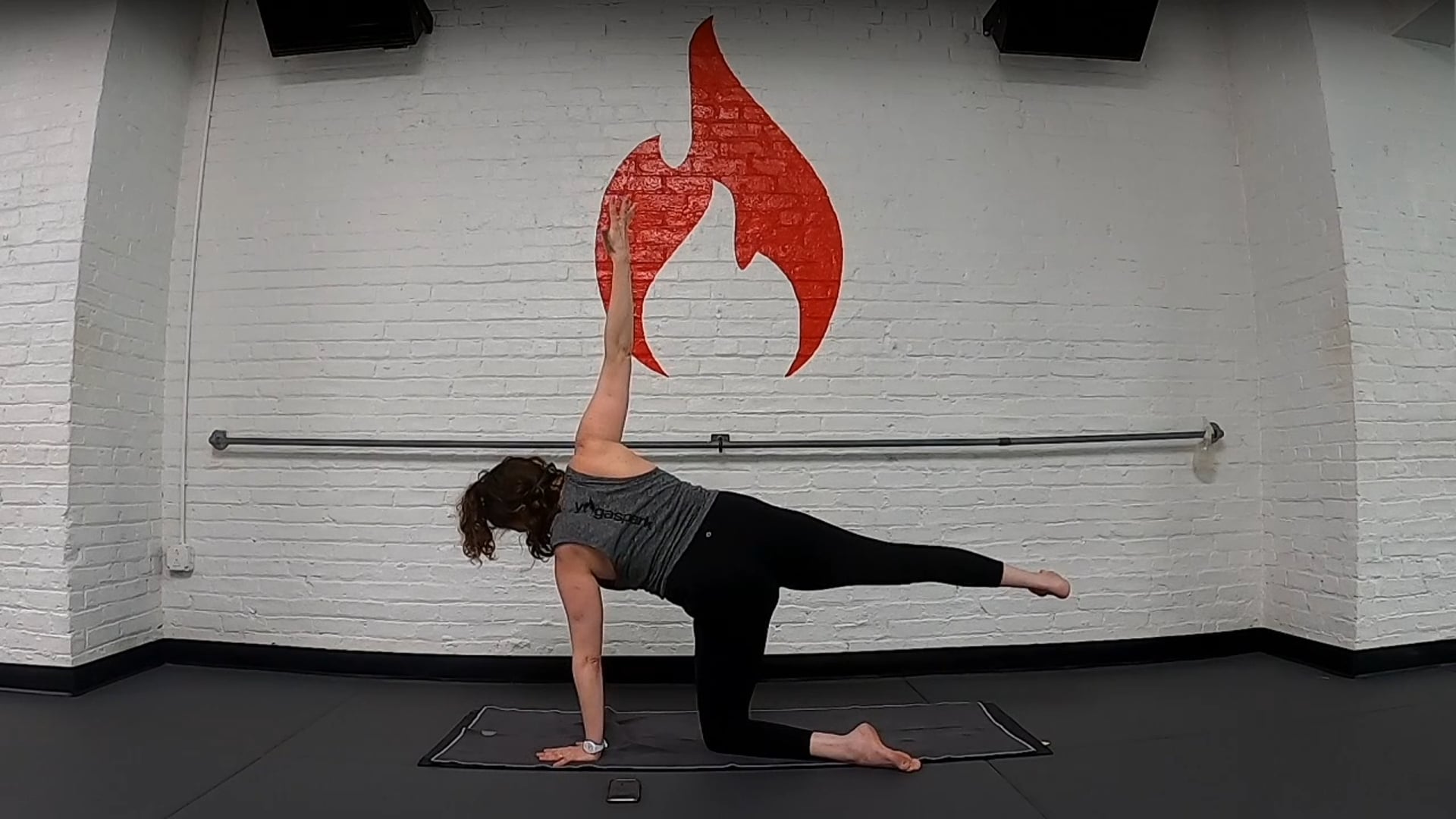 Nikki 20 Minute Low Body Flow, Halfmoon Series