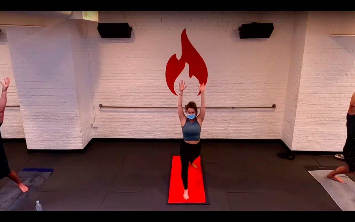 Cuy Challenging Discomfort Core & Twists Flow - Wed 4/7 