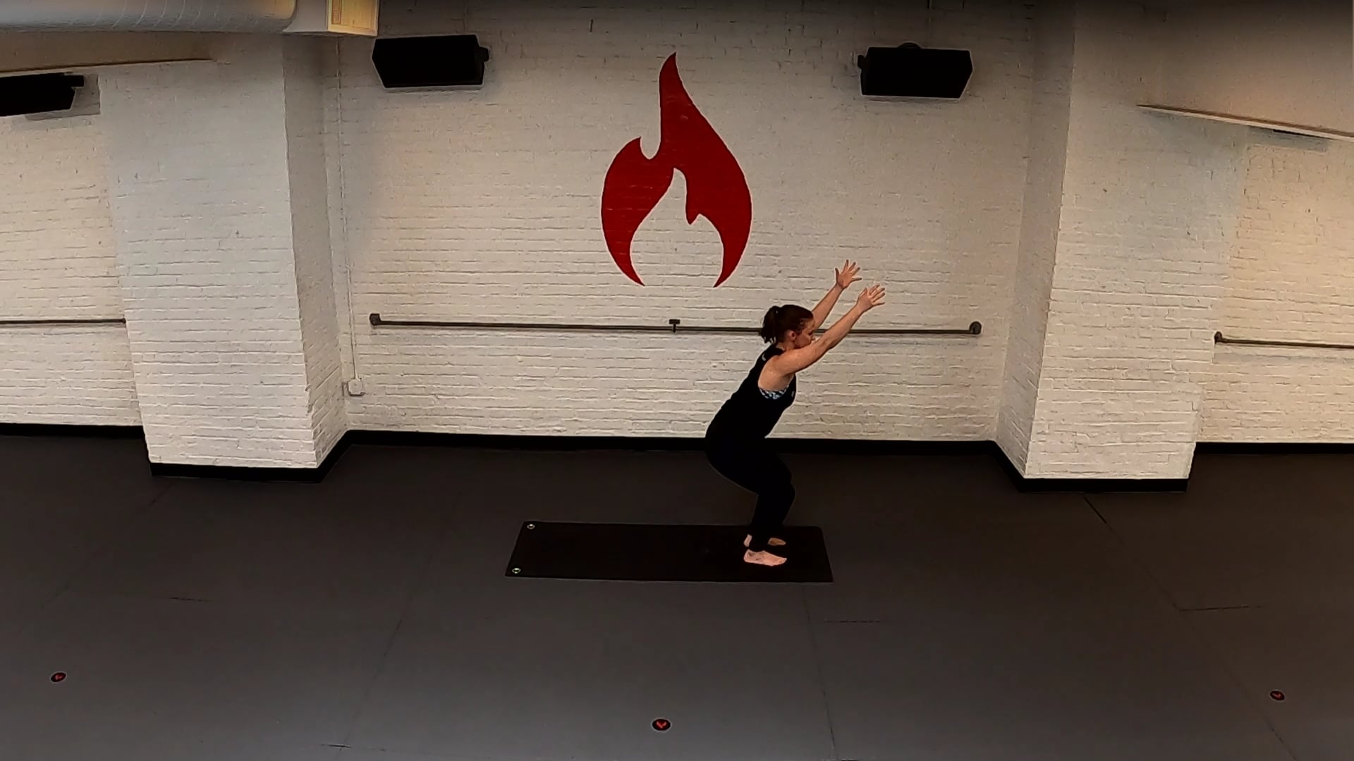 Nikki 10 Minute Full Body Blast