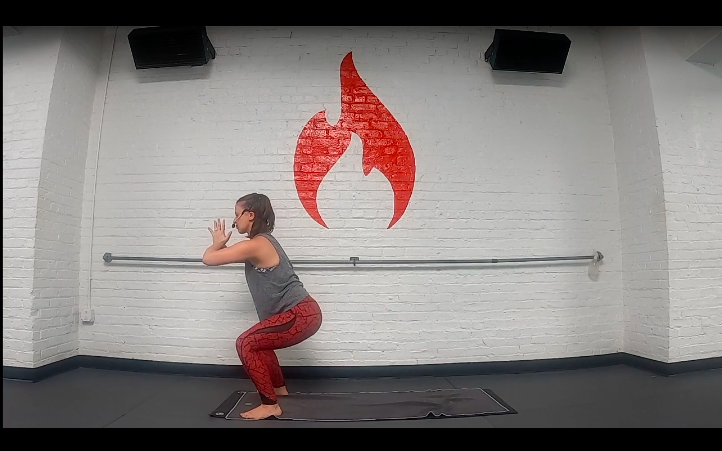 Julia 45 min Full Body Flow, Crow Series