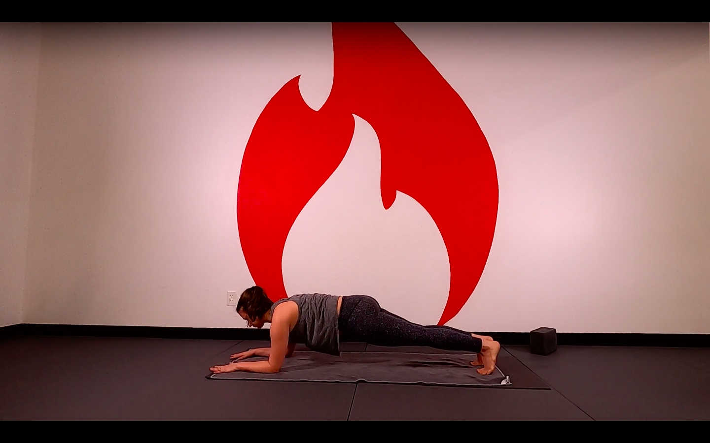 Nikki 30 Min Stand Strong Rib Flow - Part 3