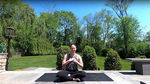 Julia 10 Minute SparkOutdoors Meditation
