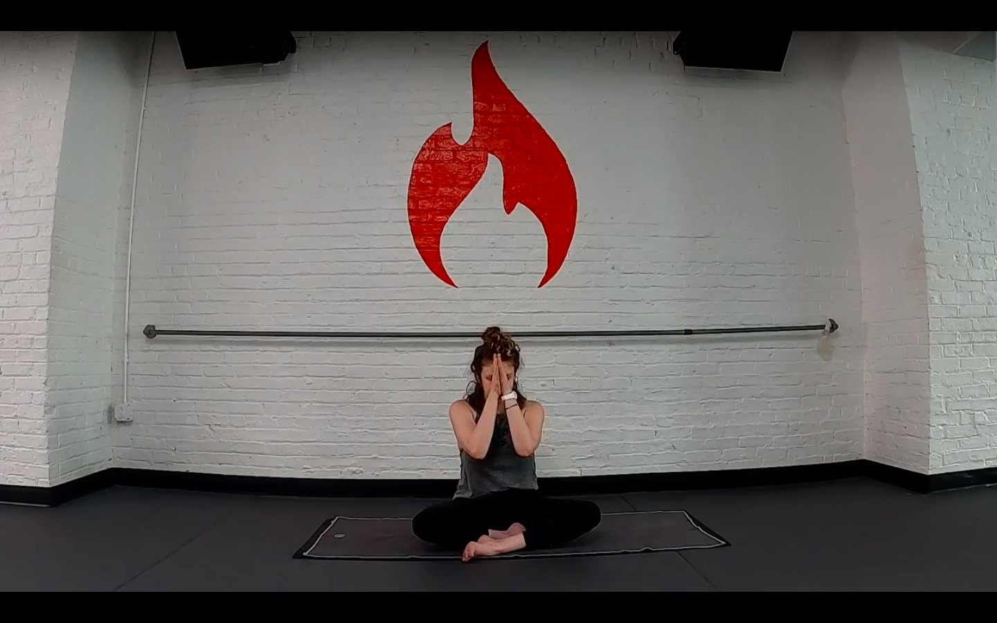 Nikki 5 Minute Meditation