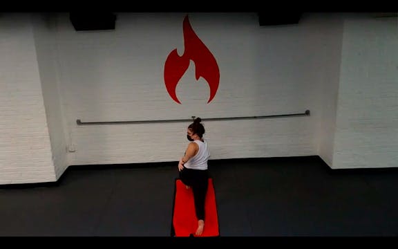 Kaitlyn Twisty Flow - Thu 12/3