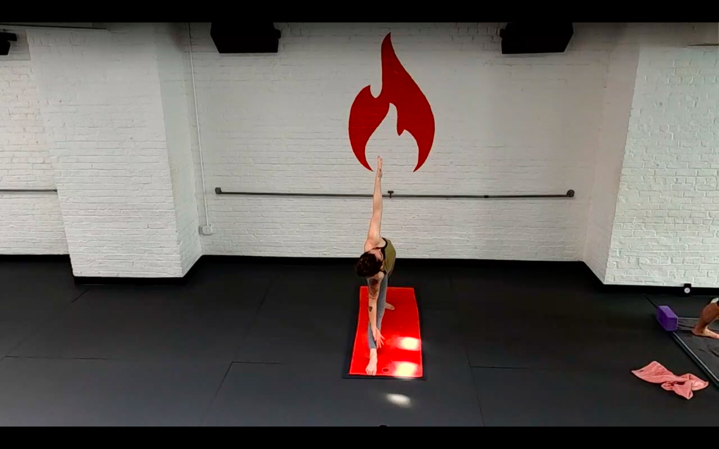 Ashley Low Body Bound Warrior III Flow - Thu 5/6 