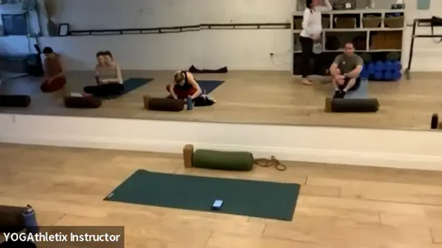 Yogasana w/ Jamie 04/24