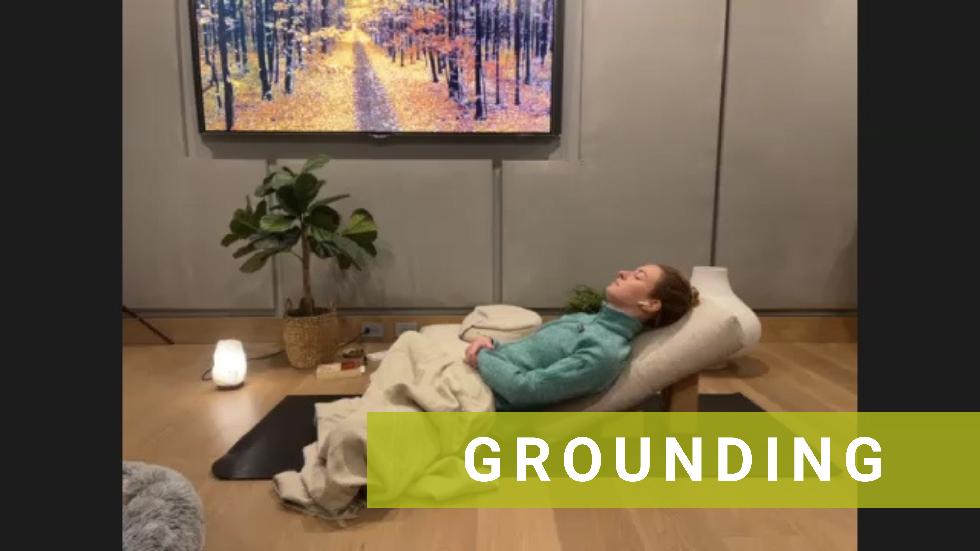 LIVE Restorative Hatha with Chloe