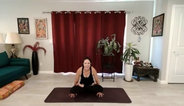 Be like a tree (TOLASANA/ SCALE POSE)